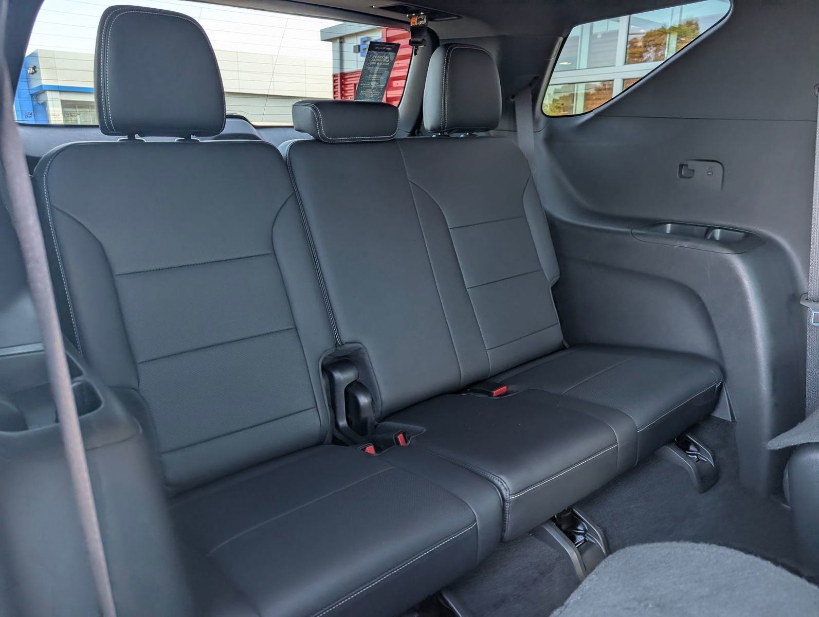 Certified 2025 Chevrolet Traverse LT image 36