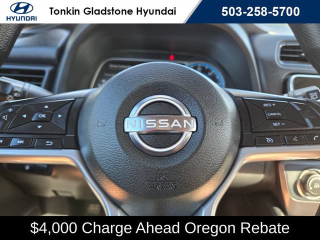Used 2025 Nissan Leaf S FWD image 22