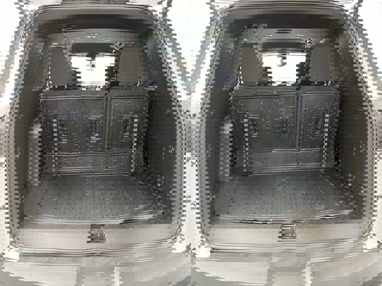 Certified 2023 Chevrolet Traverse LT w/ Midnight/Sport Edition image 32