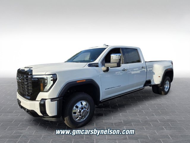 New 2026 GMC Sierra 3500 Denali Ultimate w/ LPO, Black Badging Package AWD/4WD image 3