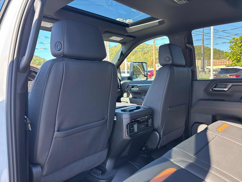 New 2026 GMC Sierra 2500 AT4 w/ Max Trailering Package image 40