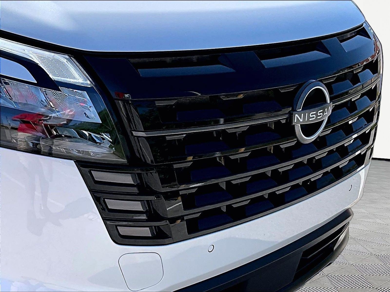 Certified 2026 Nissan Pathfinder SV AWD/4WD image 33