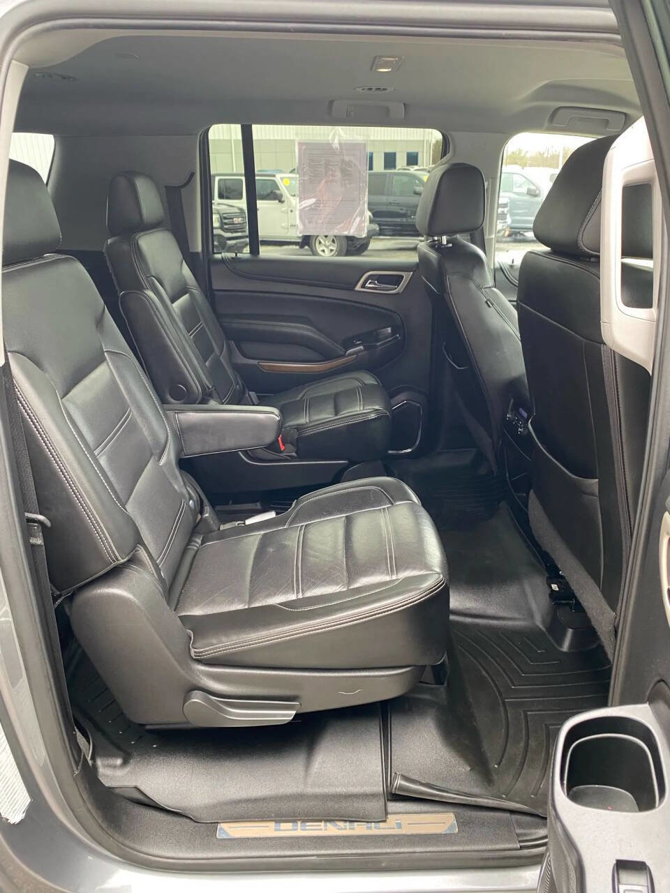 Used 2020 GMC Yukon XL Denali image 27