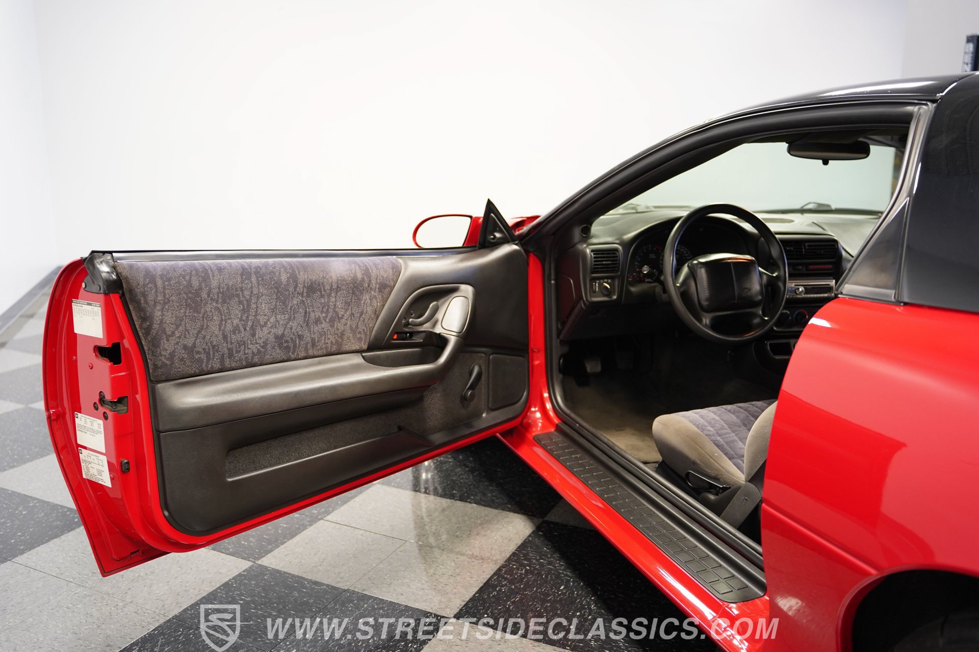 Used 2001 Chevrolet Camaro Z28 RWD image 37