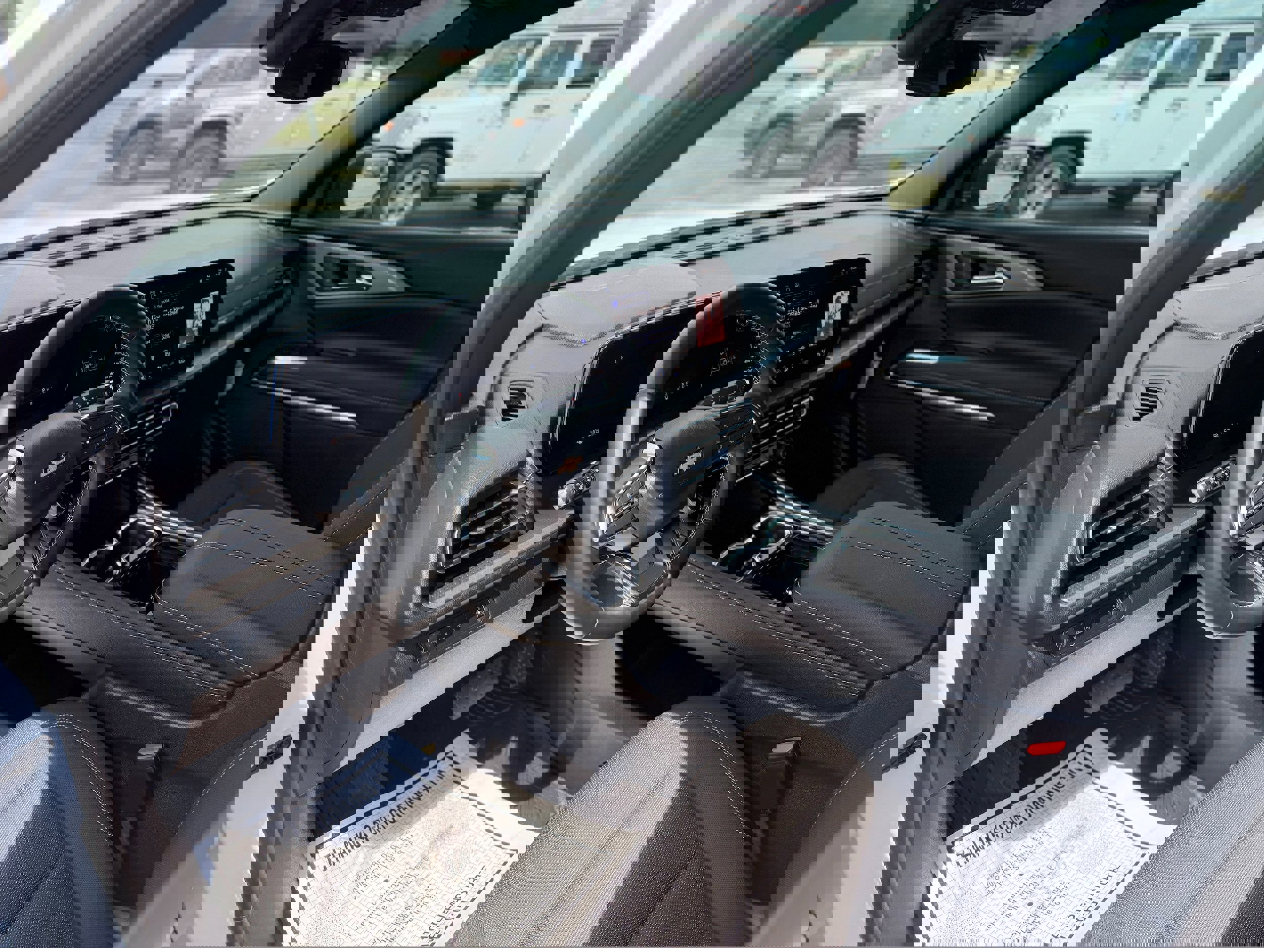 Used 2024 Chevrolet Traverse LS image 17