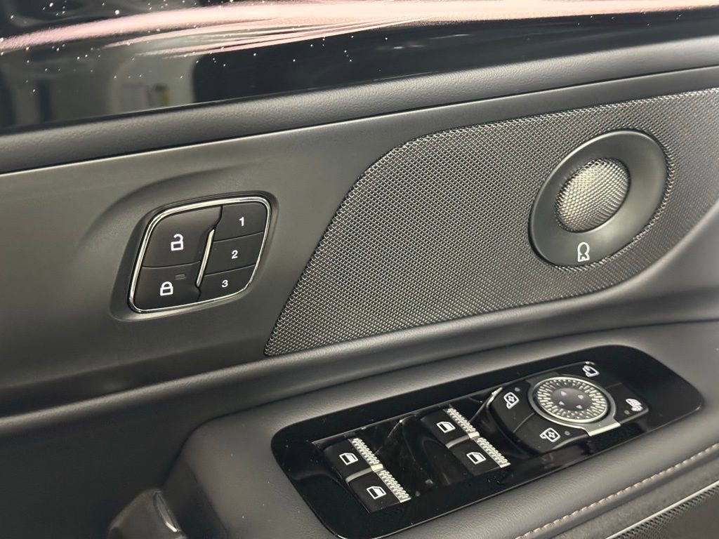 New 2026 Lincoln Nautilus Premier w/ Equipment Group 102A AWD/4WD image 18