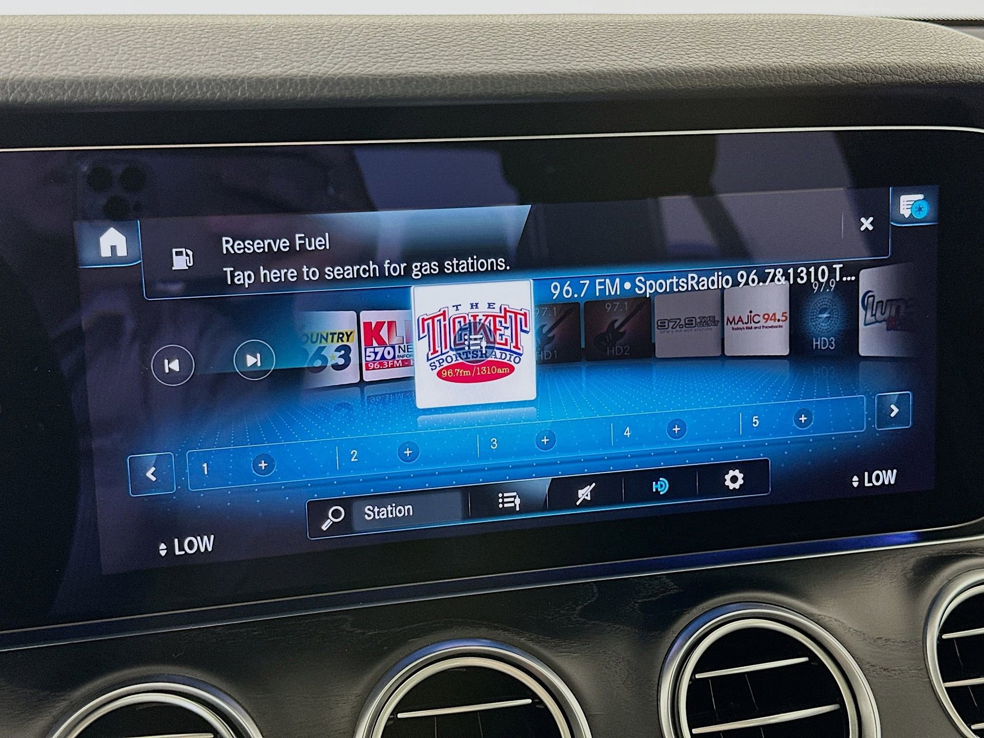 Certified 2023 Mercedes-Benz E 450 4MATIC Sedan image 16