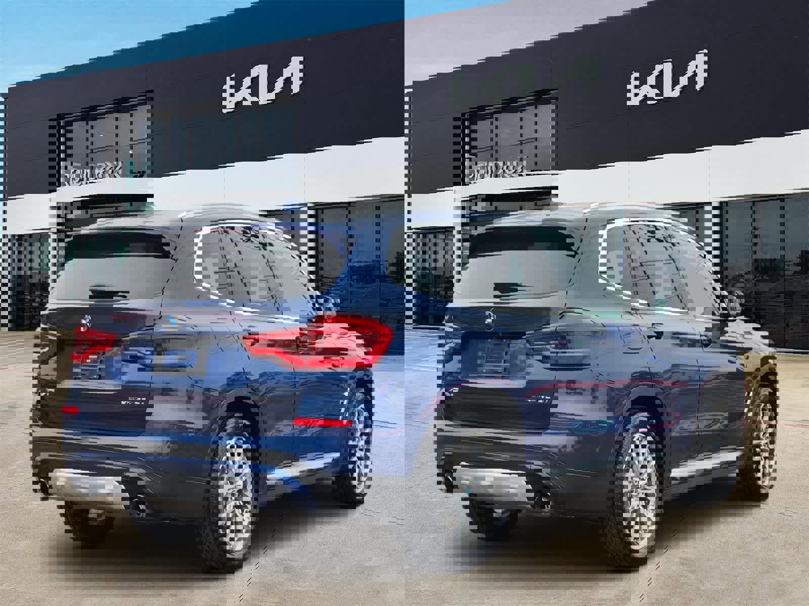 Used 2019 BMW X3 xDrive30i w/ Executive Package image 4