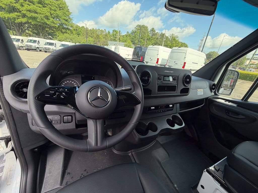 New 2025 Mercedes-Benz Sprinter 2500 image 2