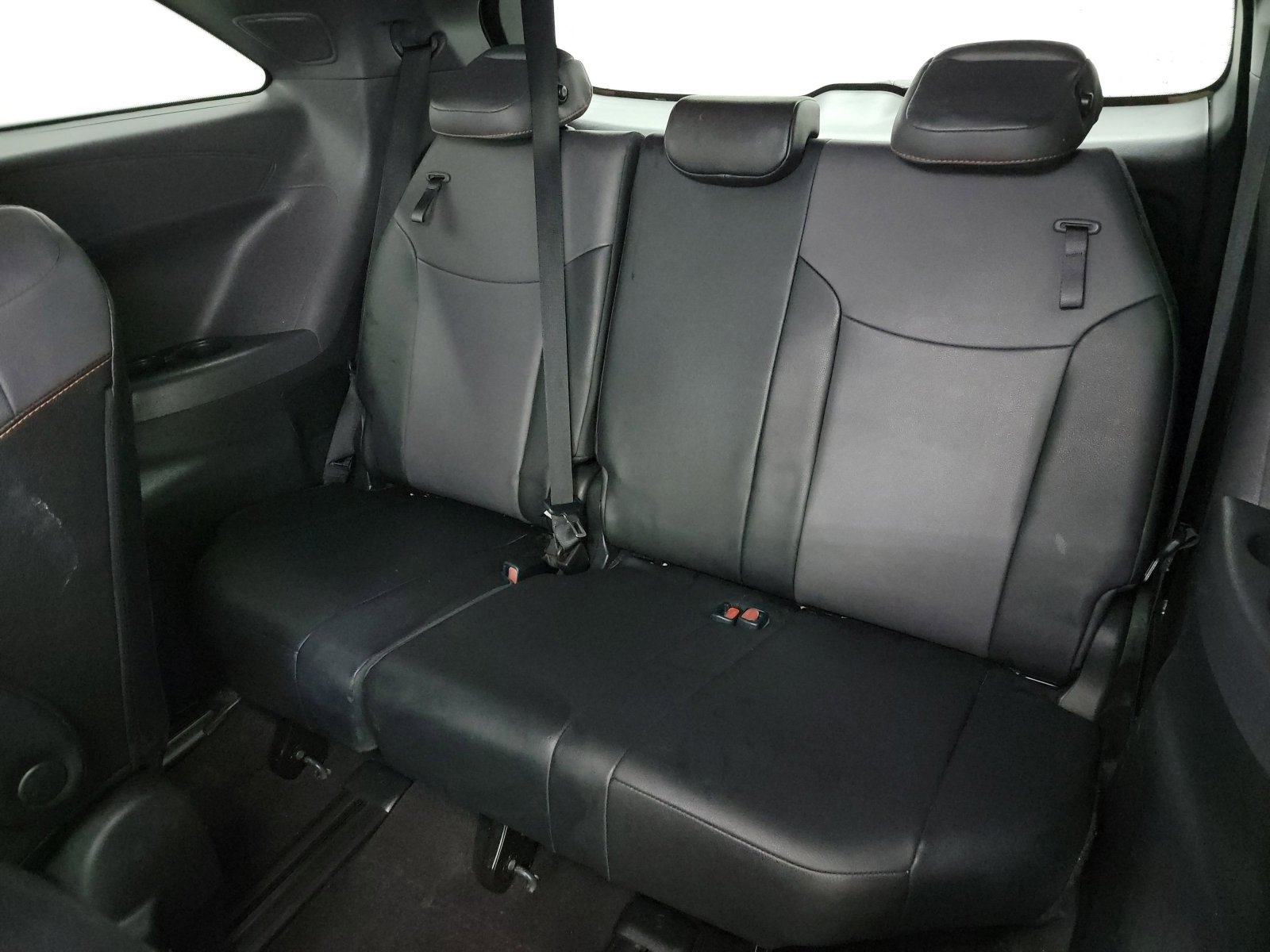 Used 2021 Toyota Sienna XSE w/ XSE Plus Package image 28