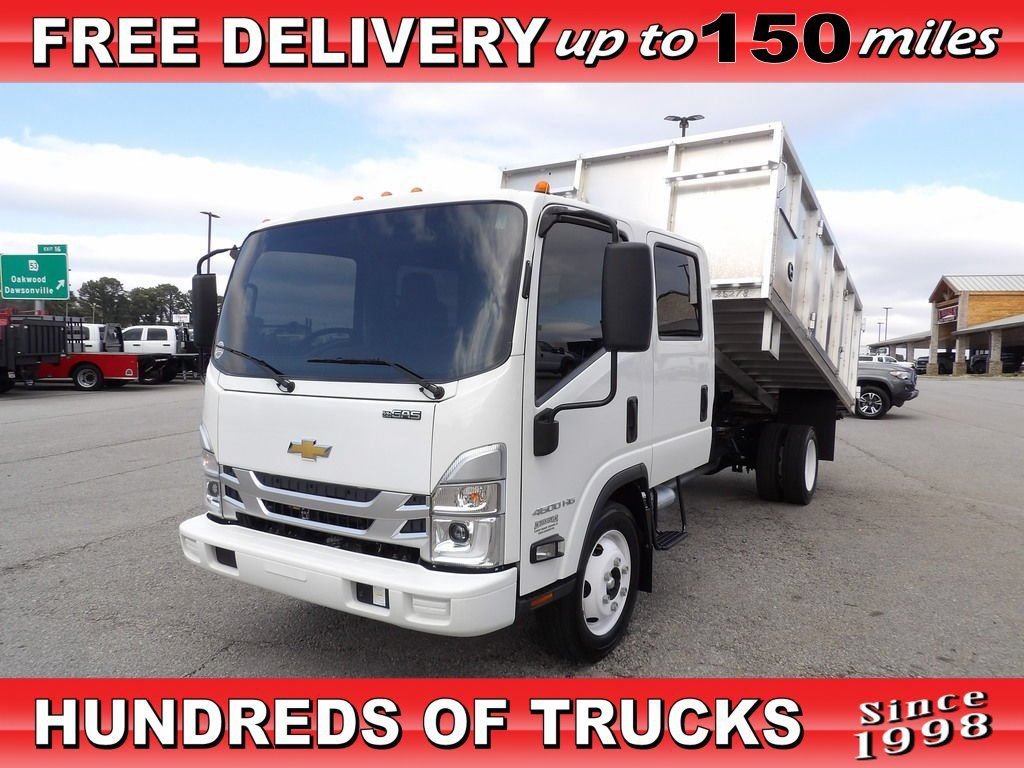 Used 2024 Chevrolet Low Cab Forward RWD image 1