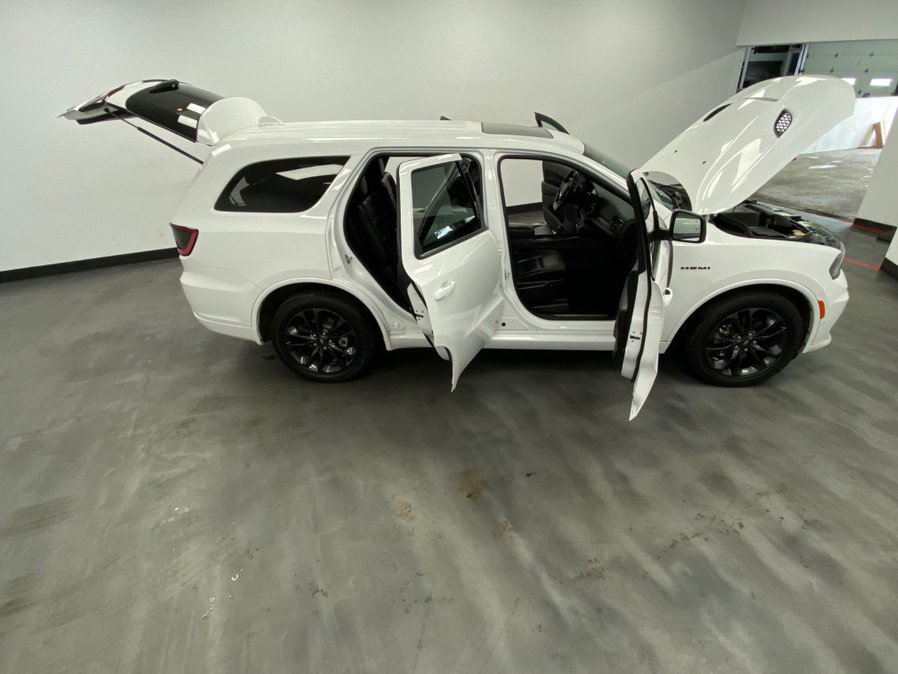 Used 2022 Dodge Durango R/T w/ Blacktop Package AWD/4WD image 53