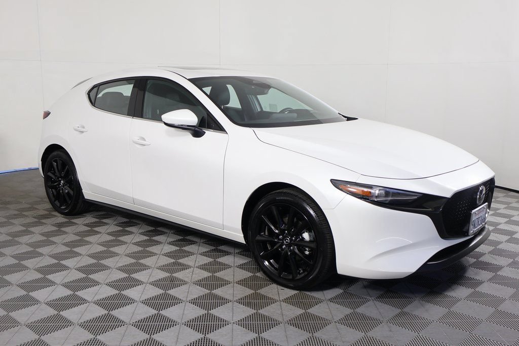 Used 2026 MAZDA MAZDA3 2.5 S Hatchback w/ Premium Pkg FWD image 4