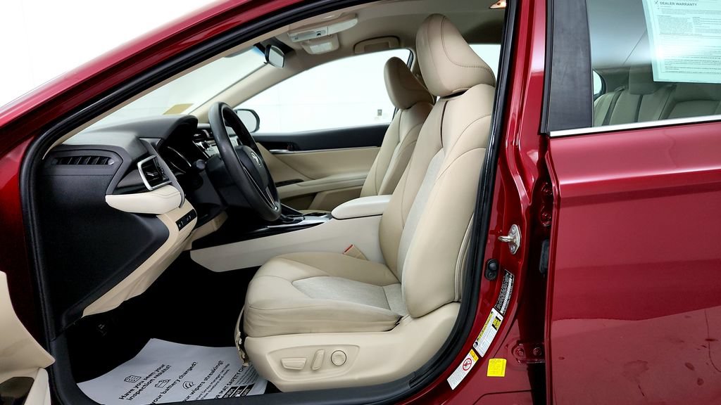 Certified 2018 Toyota Camry LE FWD image 25