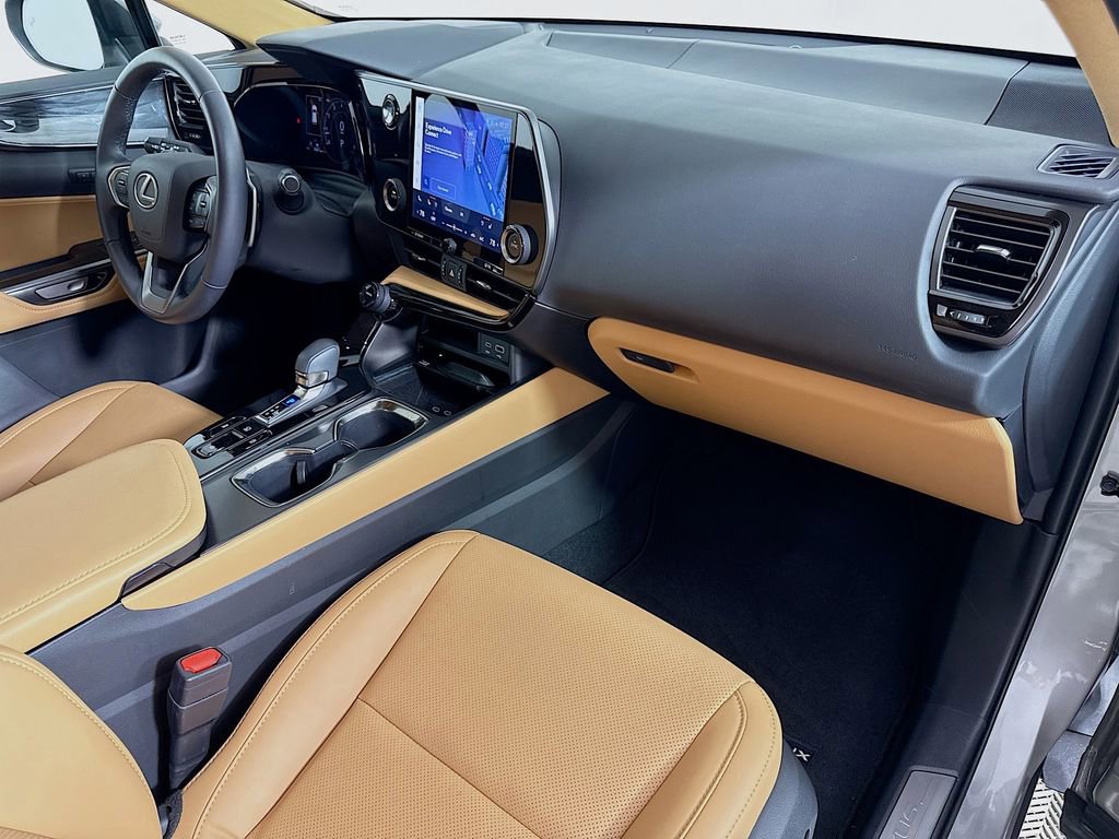 Used 2025 Lexus NX 250 FWD w/ Premium Package image 30