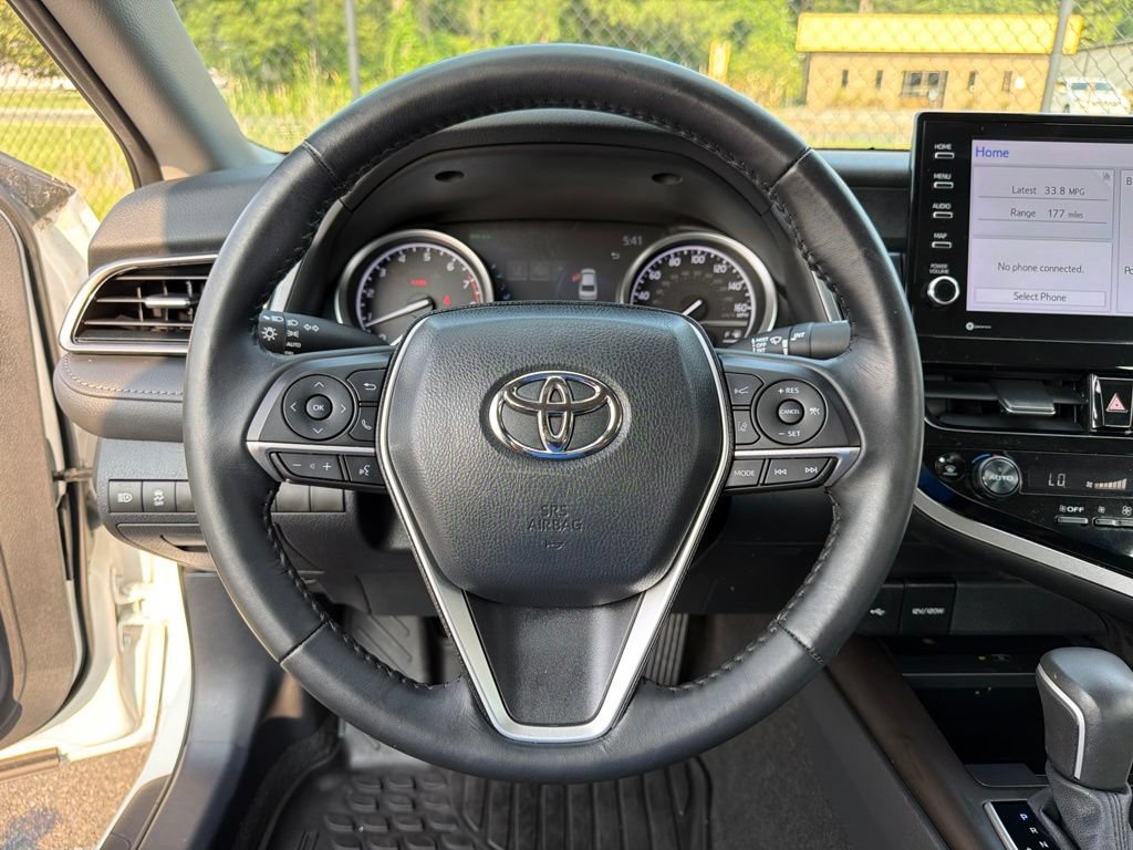 Used 2024 Toyota Camry XLE AWD/4WD image 15