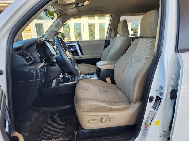 Used 2016 Toyota 4Runner SR5 AWD/4WD image 7