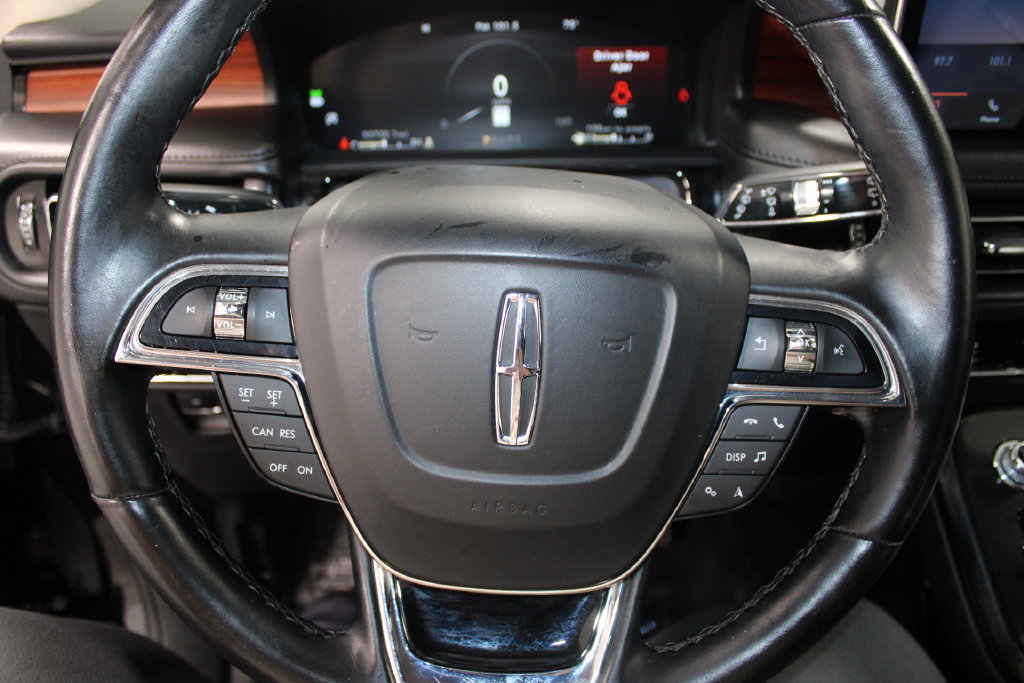 Used 2023 Lincoln Nautilus Reserve AWD/4WD image 36