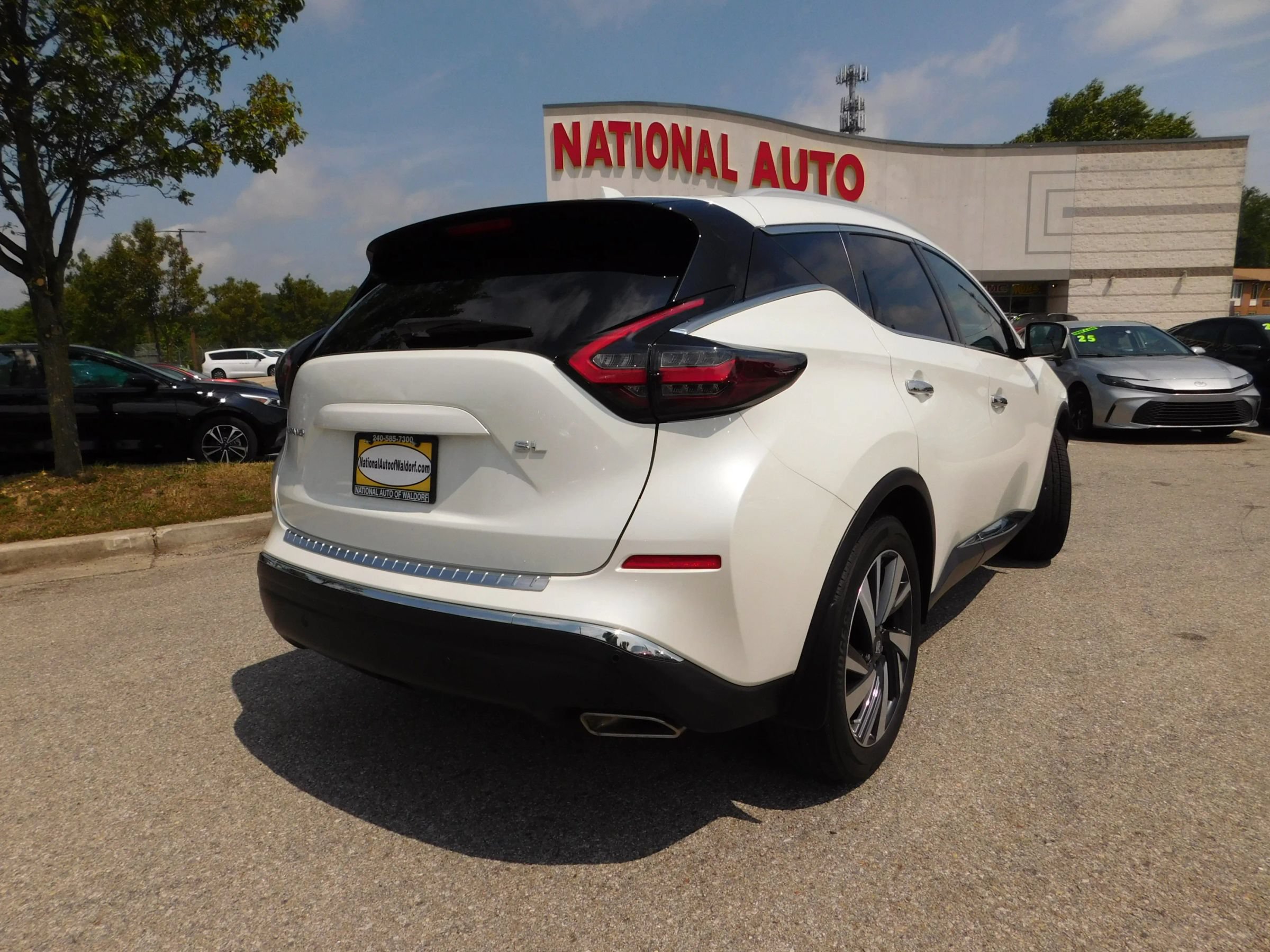 Used 2023 Nissan Murano SL FWD image 6
