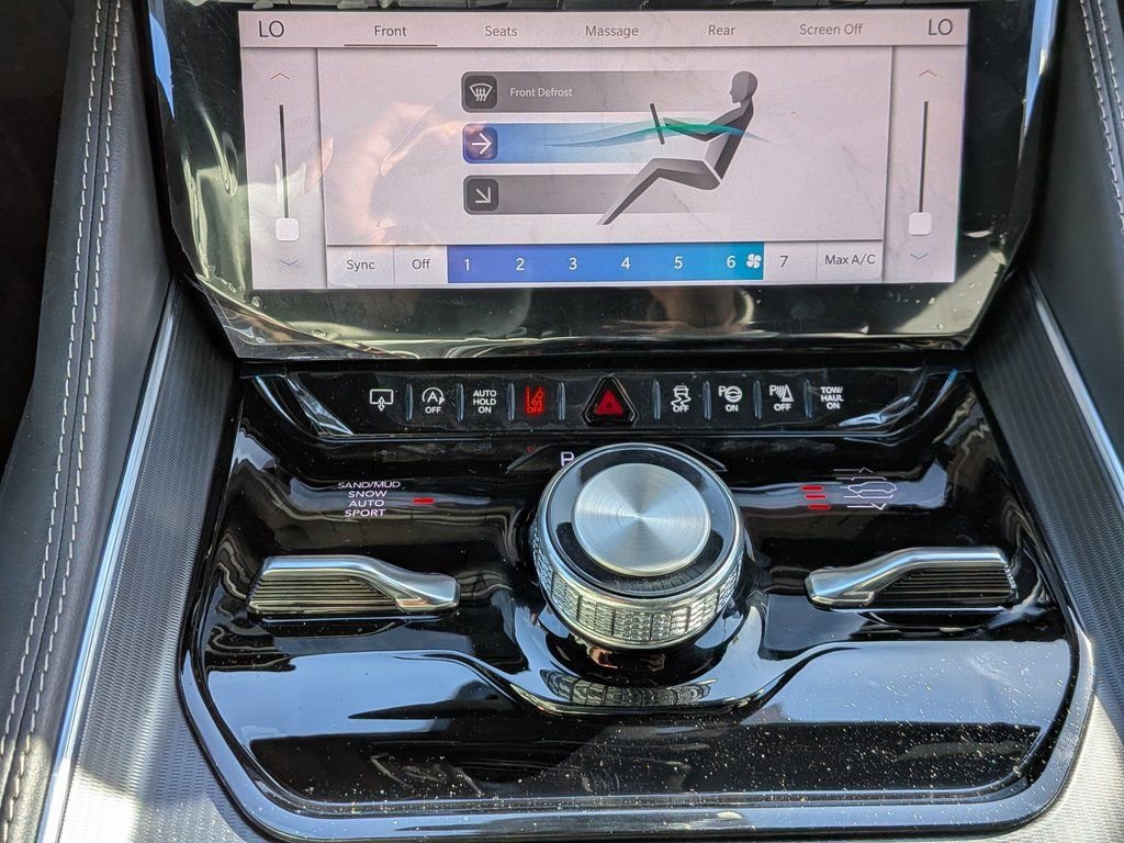 New 2026 Jeep Grand Wagoneer Summit image 32