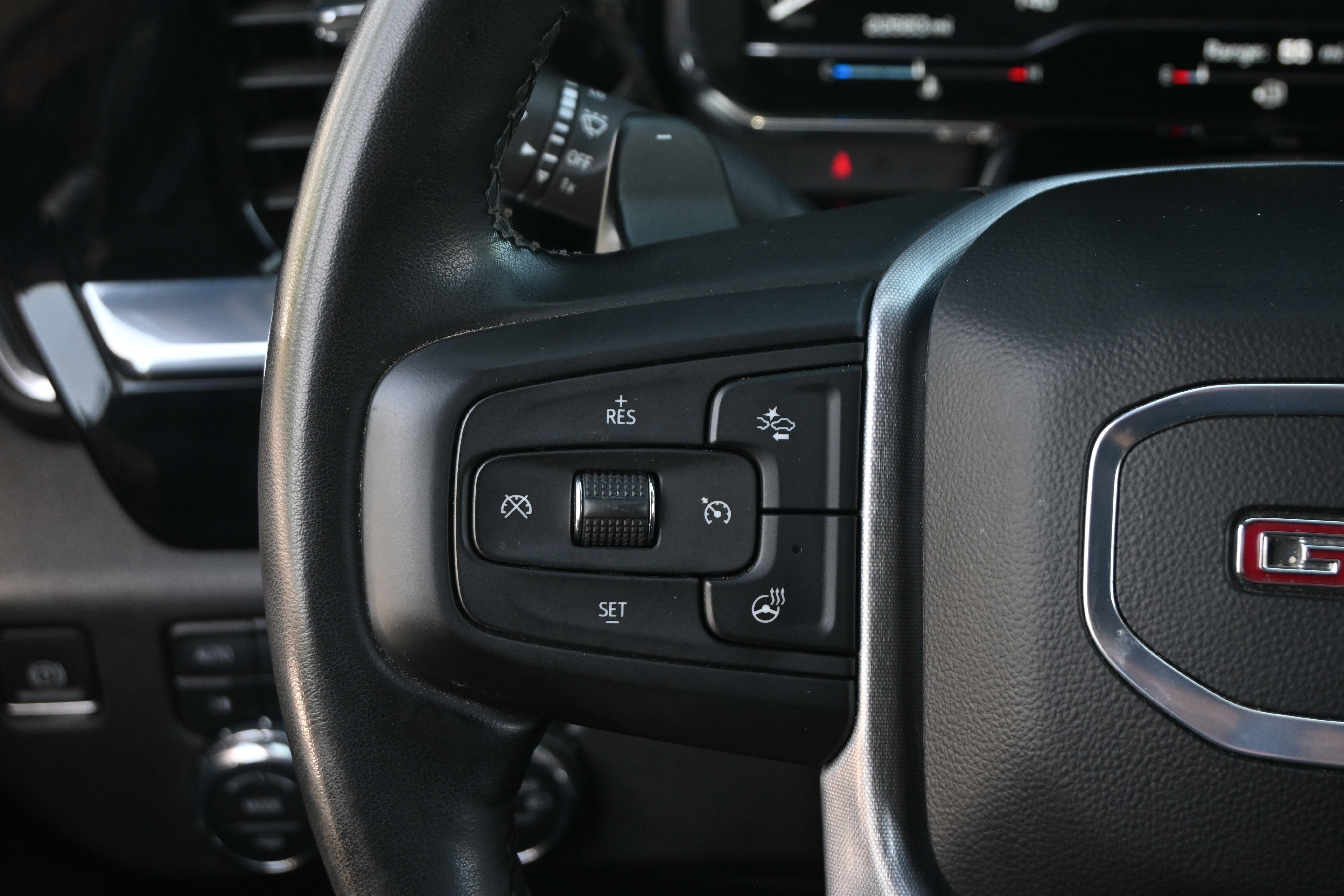 Used 2024 GMC Sierra 1500 Elevation w/ Elevation Premium Package AWD/4WD image 18