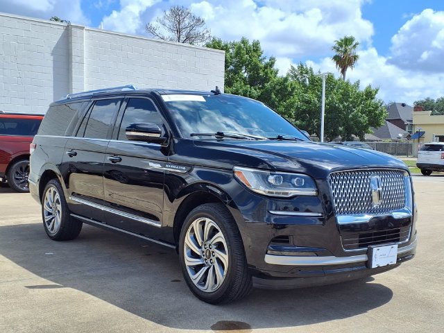 Used 2023 Lincoln Navigator L Reserve AWD/4WD image 20