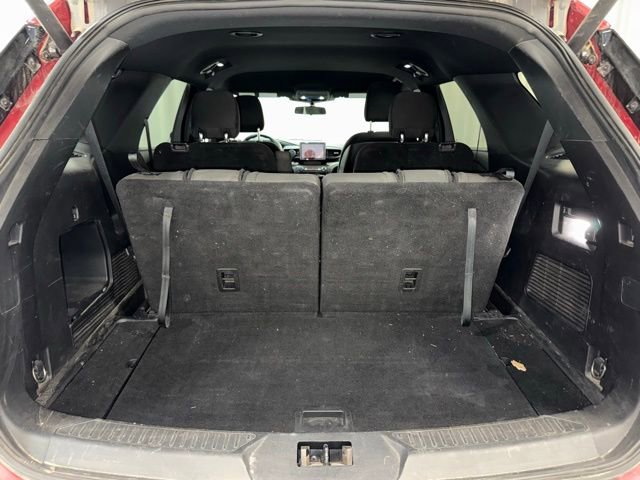 Used 2020 Ford Explorer XLT image 17