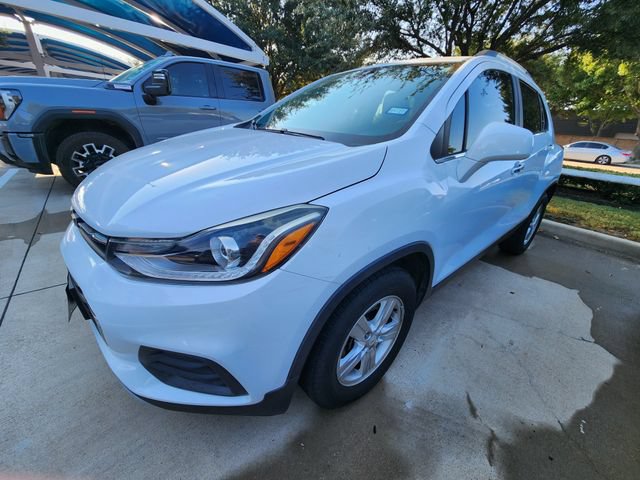 Used 2018 Chevrolet Trax LT w/ LT Convenience Package FWD video 2
