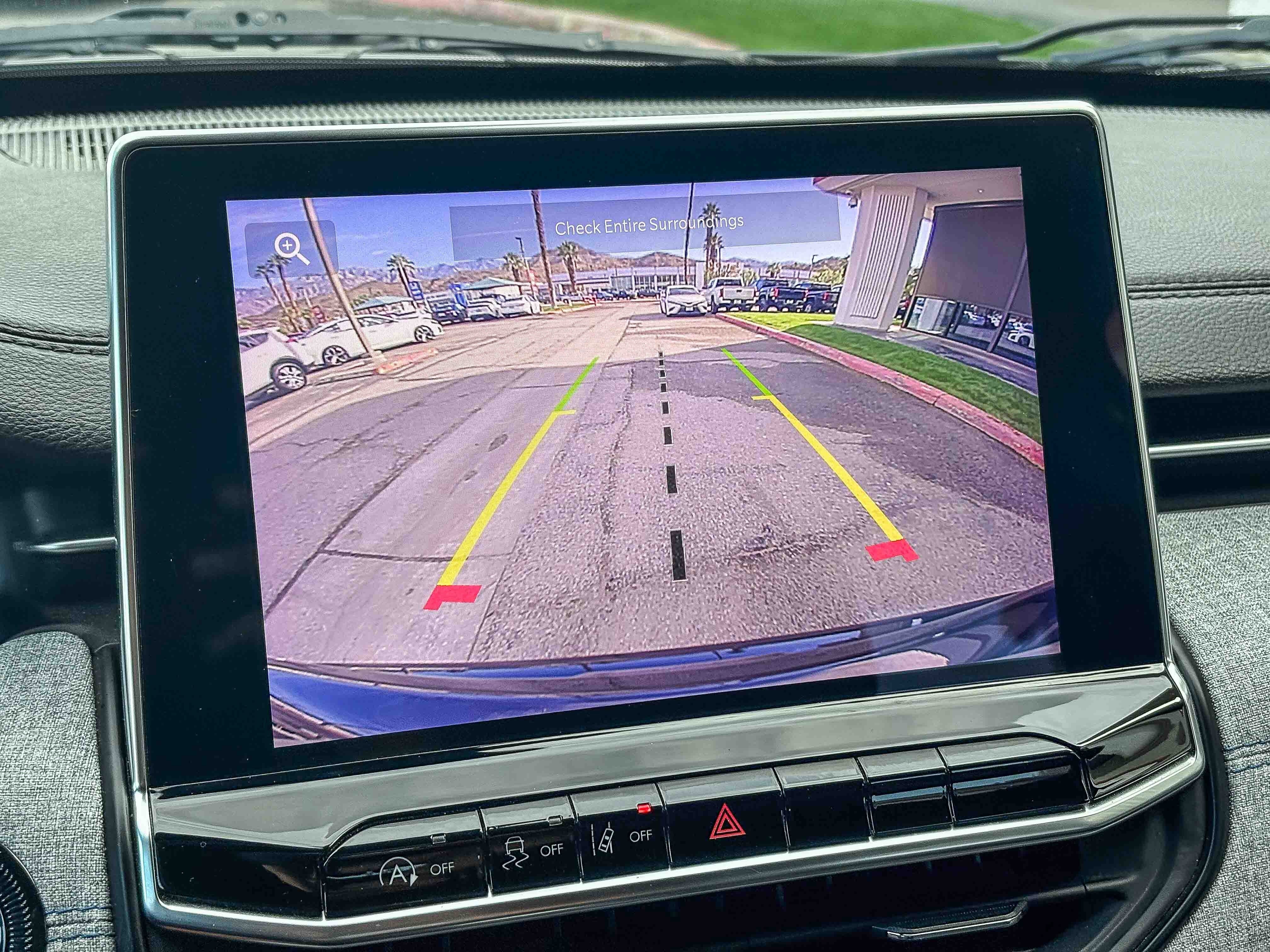 Used 2024 Jeep Compass Latitude image 26