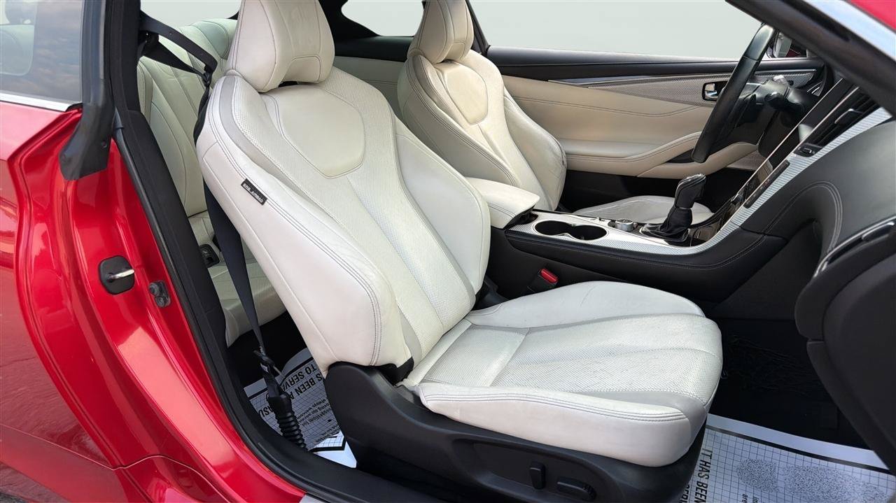 Used 2017 INFINITI Q60 Red Sport 400 RWD image 14
