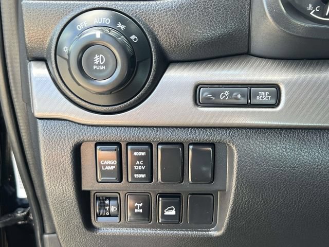Used 2024 Nissan Titan PRO-4X w/ Pro-4x Convenience Package AWD/4WD image 23