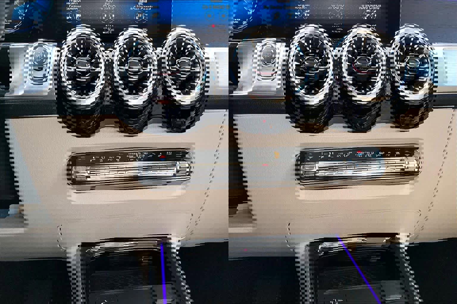 Certified 2023 Mercedes-Benz EQB 300 4MATIC image 35