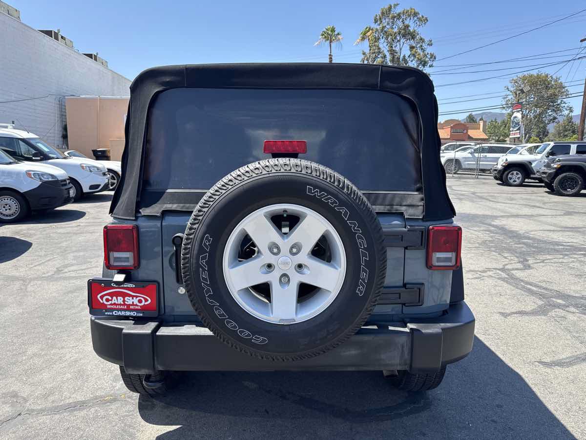 Used 2015 Jeep Wrangler Unlimited Sport w/ Quick Order Package 24S AWD/4WD image 6