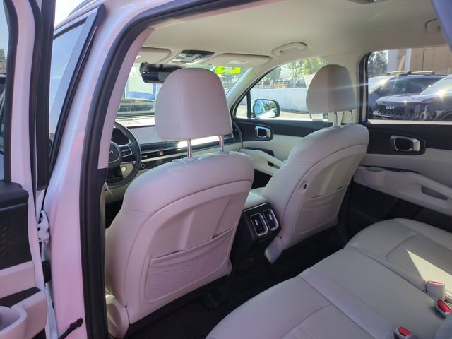 Certified 2025 Kia Sorento S AWD/4WD image 27