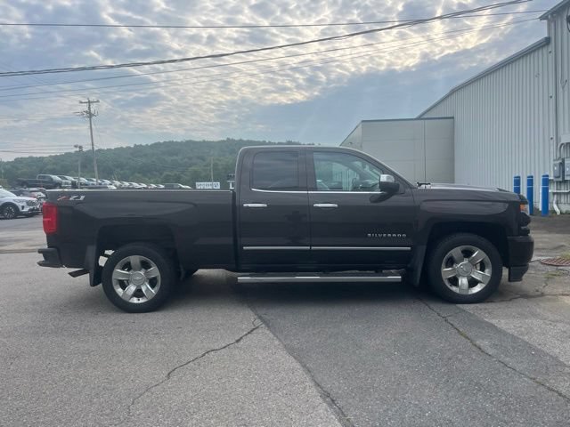 Used 2018 Chevrolet Silverado 1500 LTZ Z71 w/ LTZ Plus Package AWD/4WD image 4