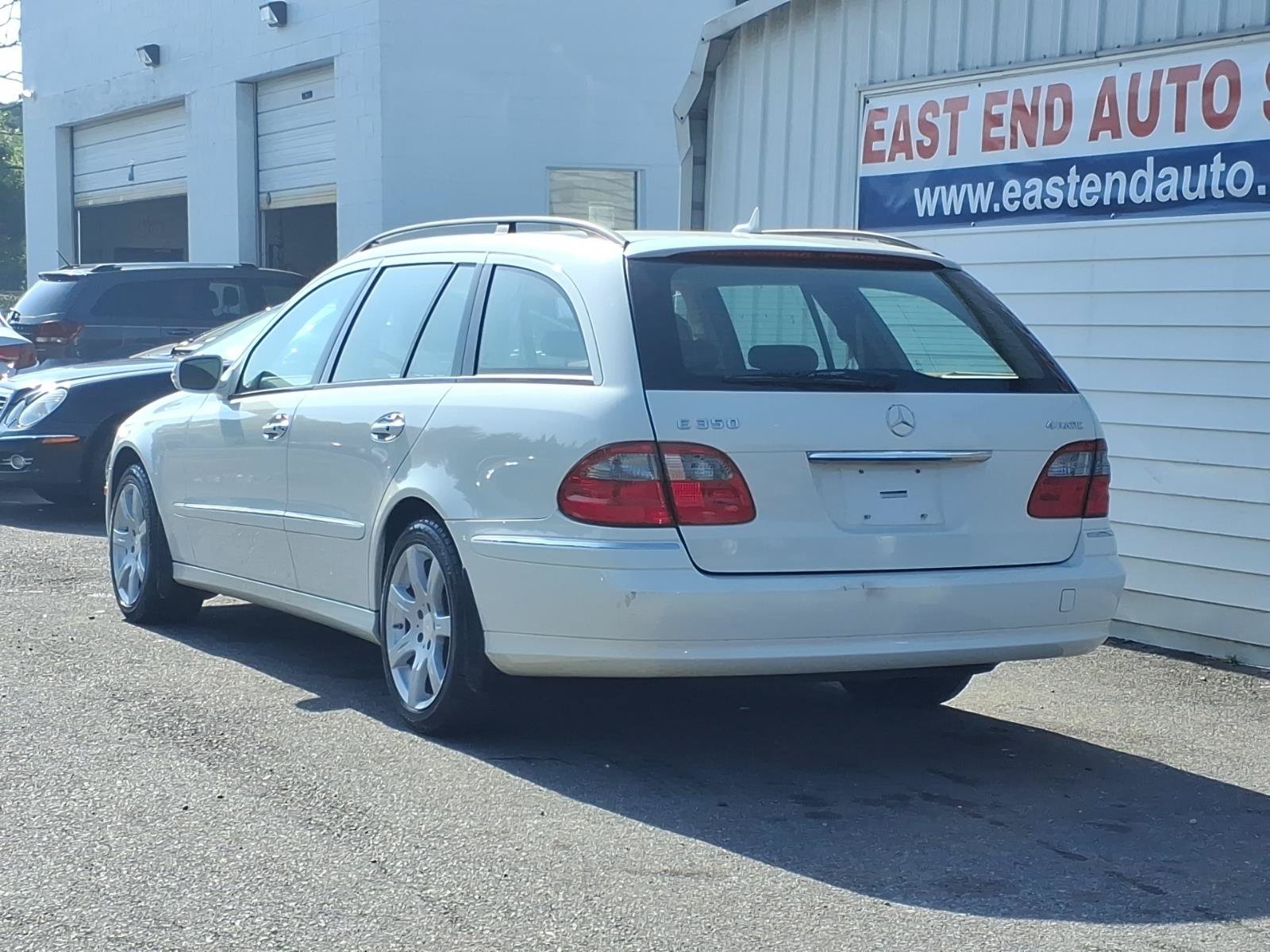 Used 2008 Mercedes-Benz E 350 4MATIC Wagon image 3