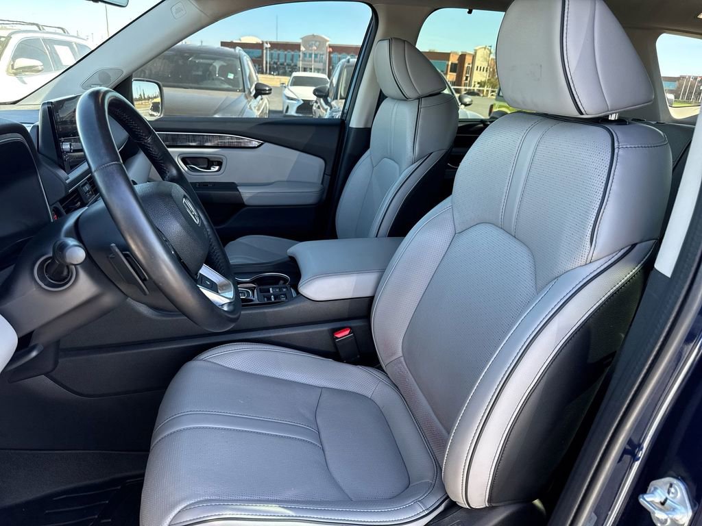 Used 2023 Honda Pilot Elite image 11