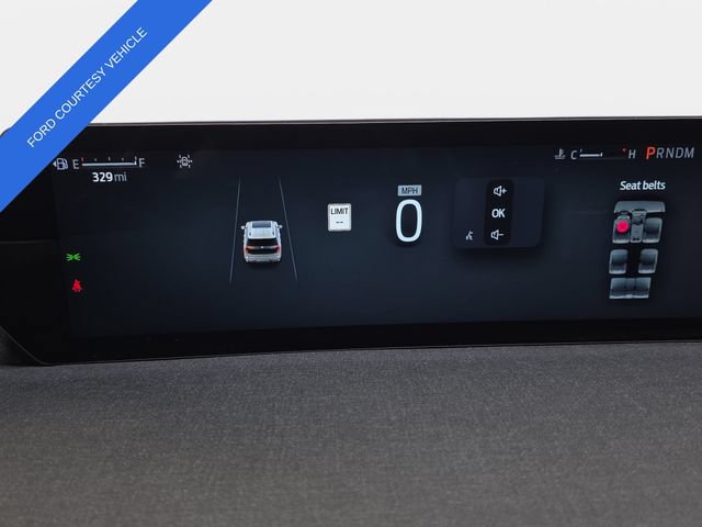 Used 2026 Ford Expedition Active AWD/4WD image 19