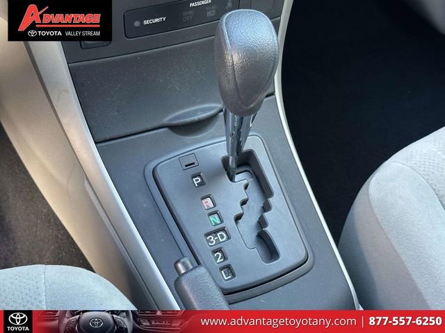 Used 2013 Toyota Corolla L FWD image 33