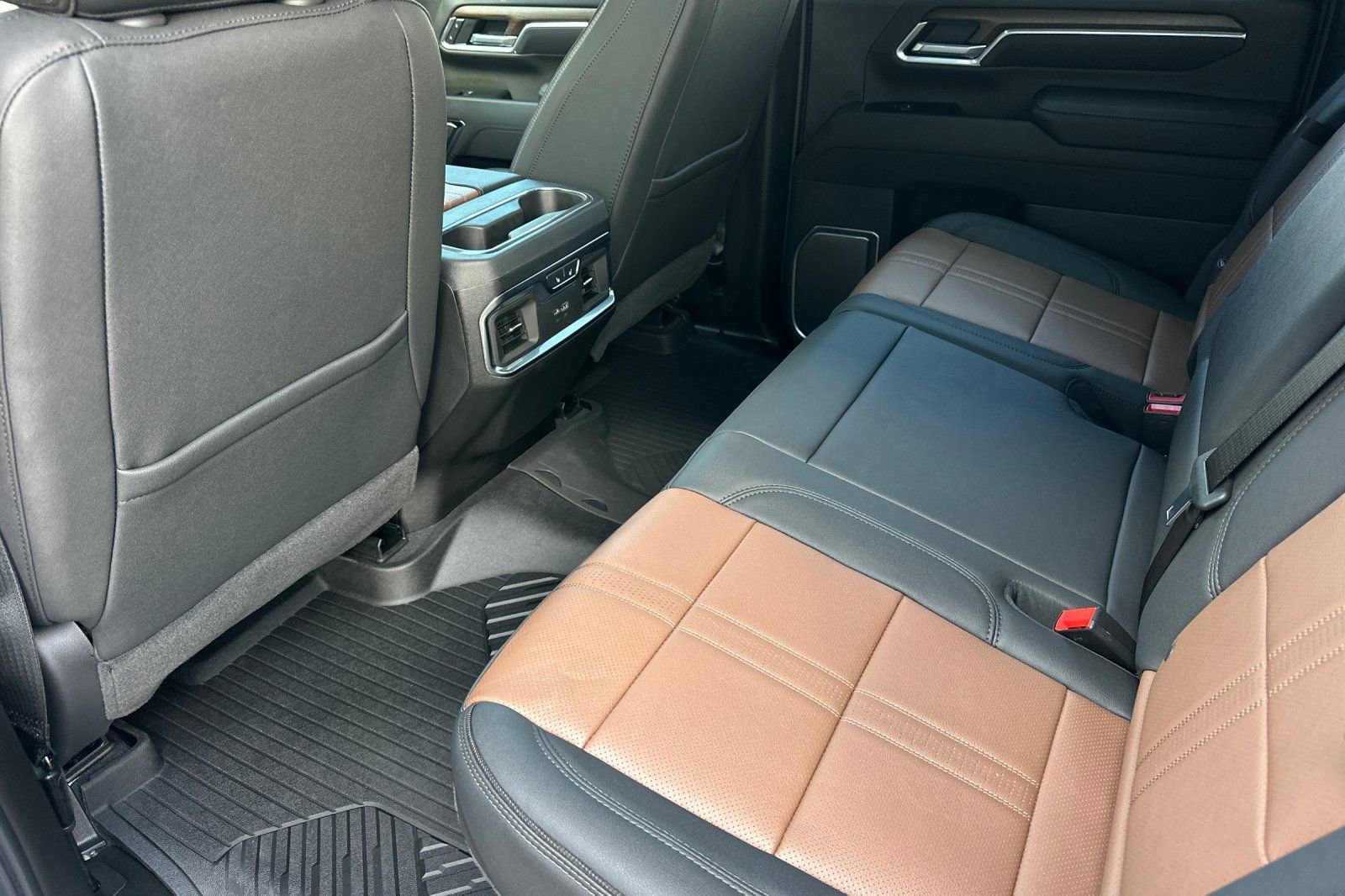 New 2026 Chevrolet Silverado 2500 High Country w/ High Country Premium Package AWD/4WD image 12