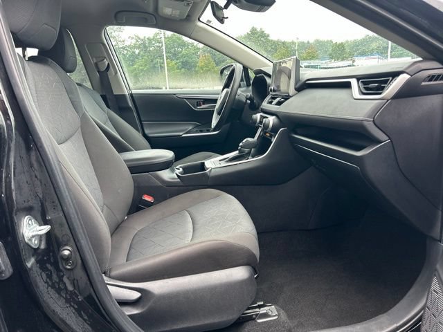 Certified 2025 Toyota RAV4 XLE AWD/4WD image 24