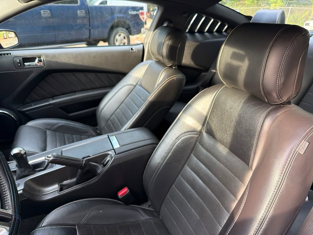Used 2014 Ford Mustang GT Premium w/ Electronics Package RWD image 12