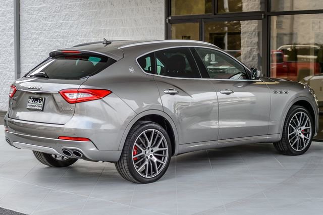 Used 2019 Maserati Levante GranLusso image 9