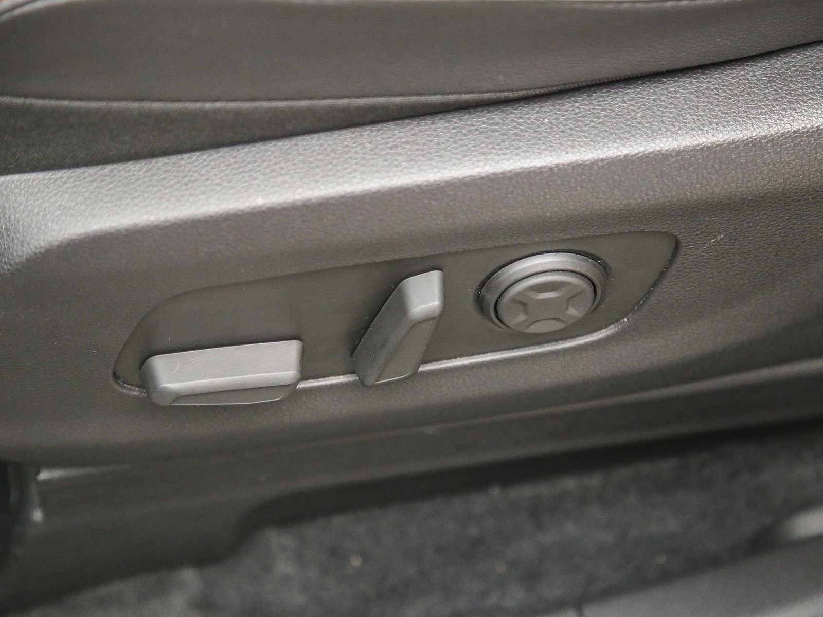 Used 2024 Kia Carnival SX Prestige FWD image 22