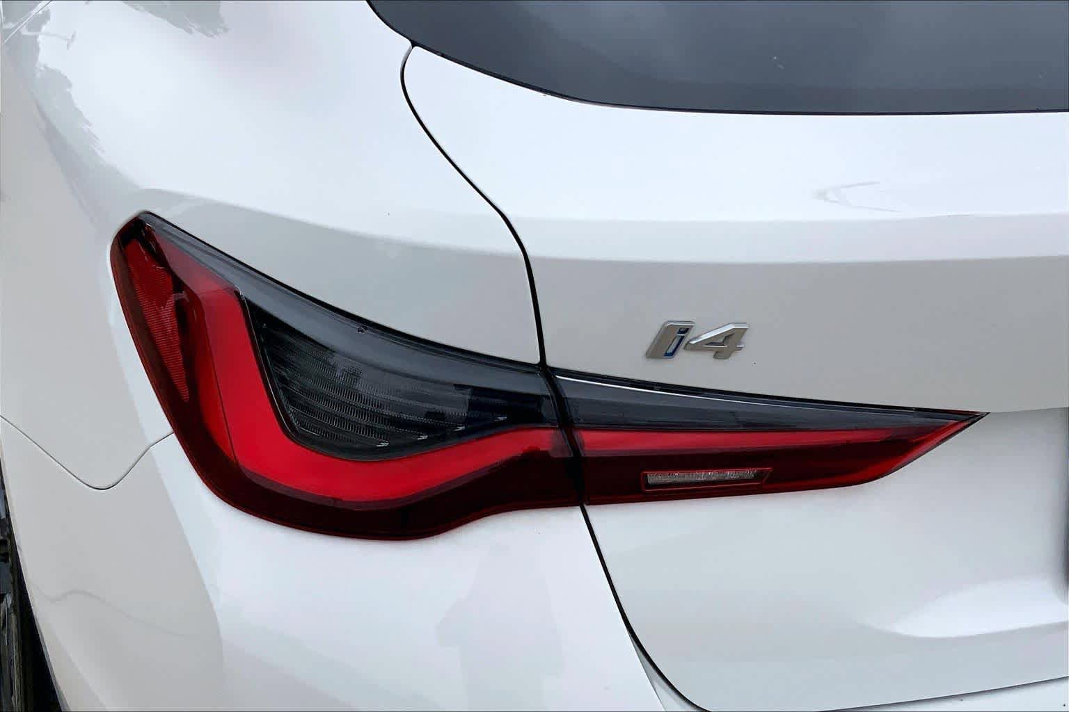 Used 2023 BMW i4 eDrive40 w/ Premium Package RWD image 26