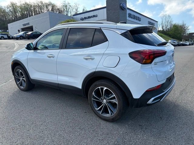 Used 2023 Buick Encore GX Select w/ Safety Package II image 3