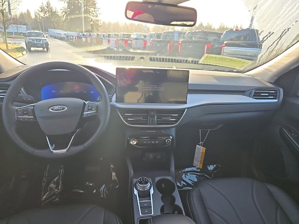 New 2025 Ford Escape SE w/ PHEV Premium Package image 10