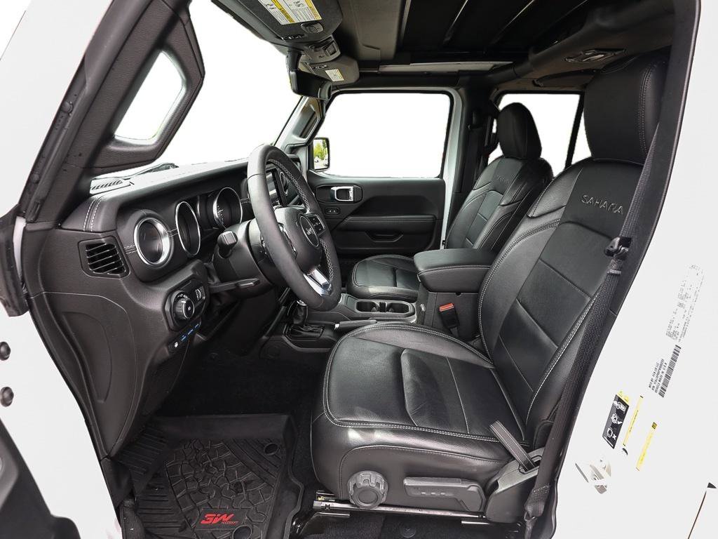 Used 2023 Jeep Wrangler Unlimited Sahara w/ Cold Weather Group AWD/4WD image 12