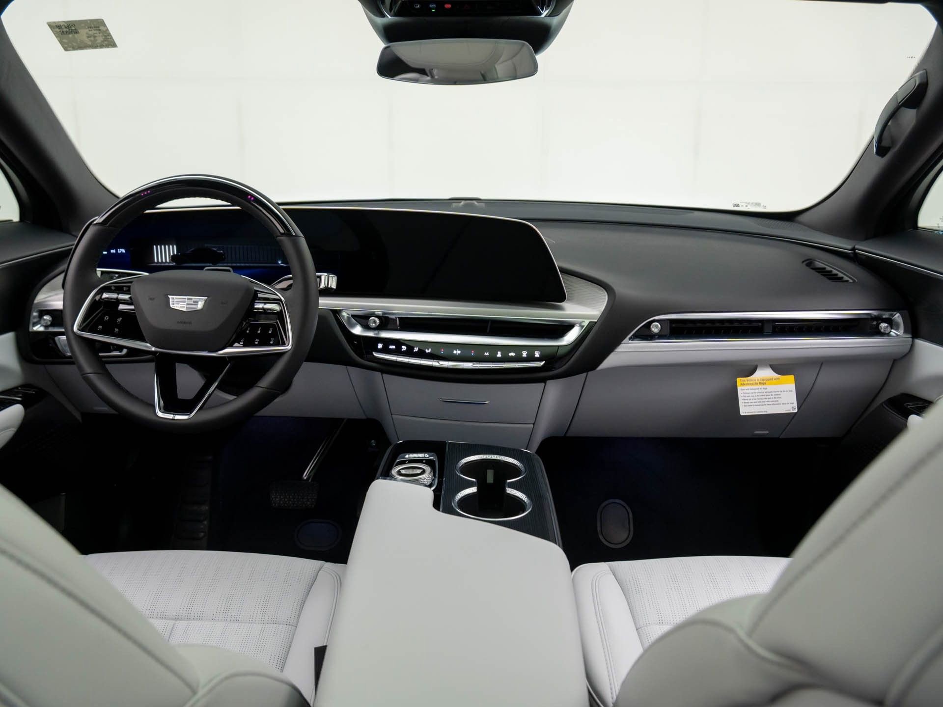 New 2026 Cadillac Lyriq Luxury image 14