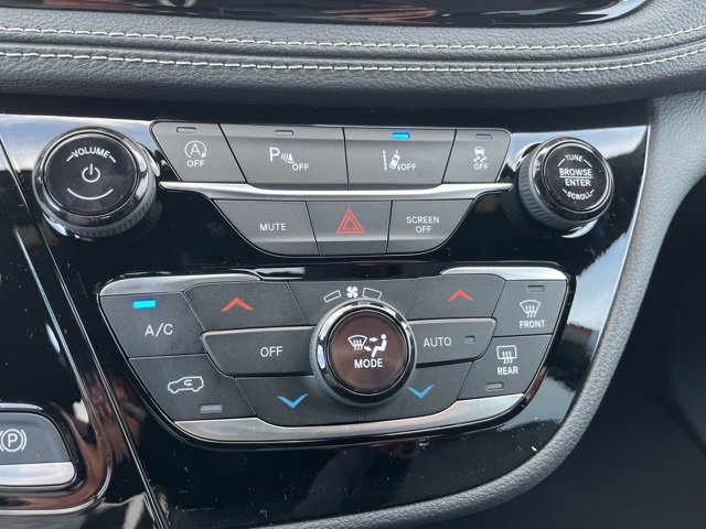 New 2026 Chrysler Pacifica Select image 24